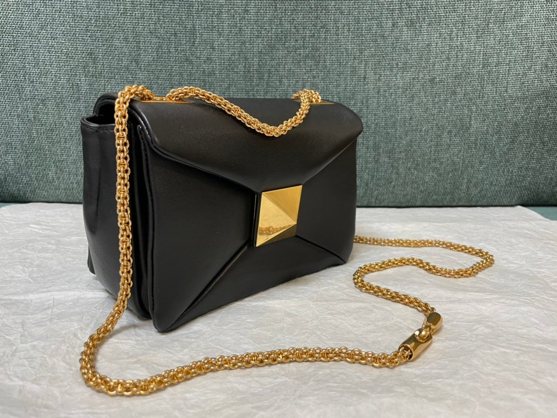 Valentino Bag - Image 6