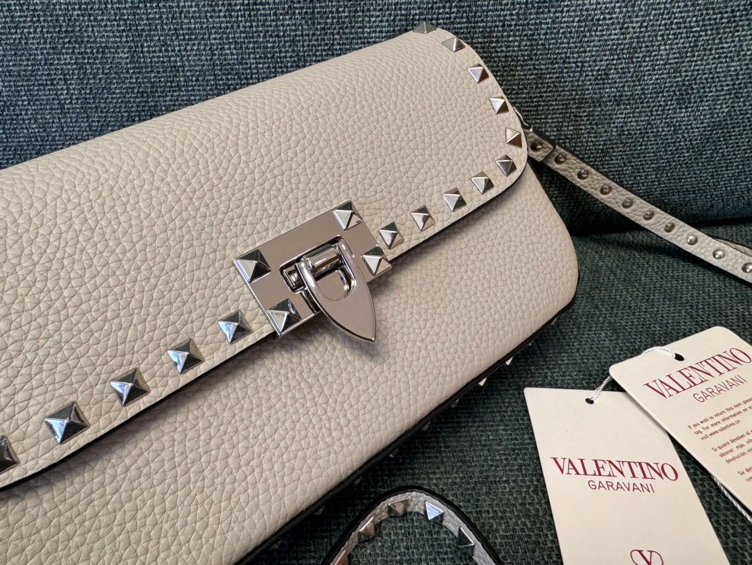 Valentino Bag - Image 7