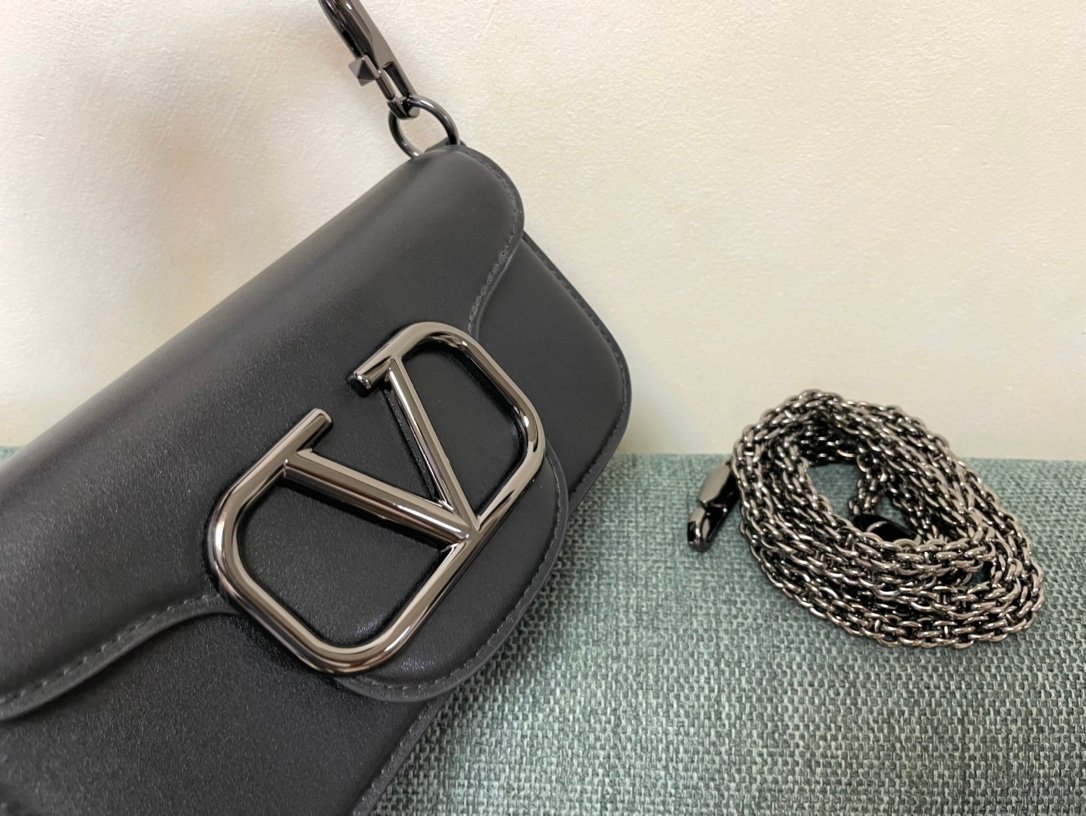 Valentino Bag - Image 7