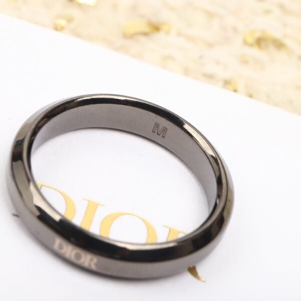 Dior - Image 7