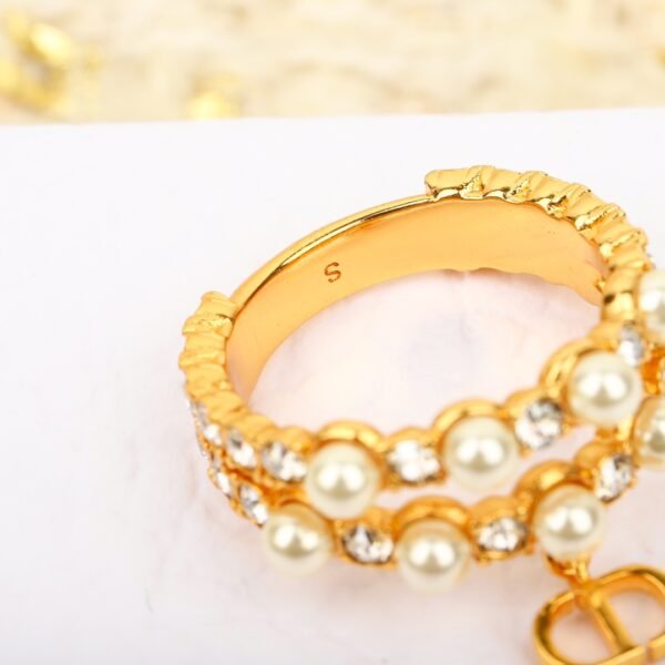 Dior - Image 7