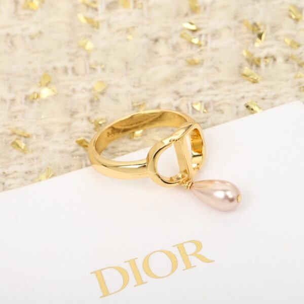 Dior - Image 7