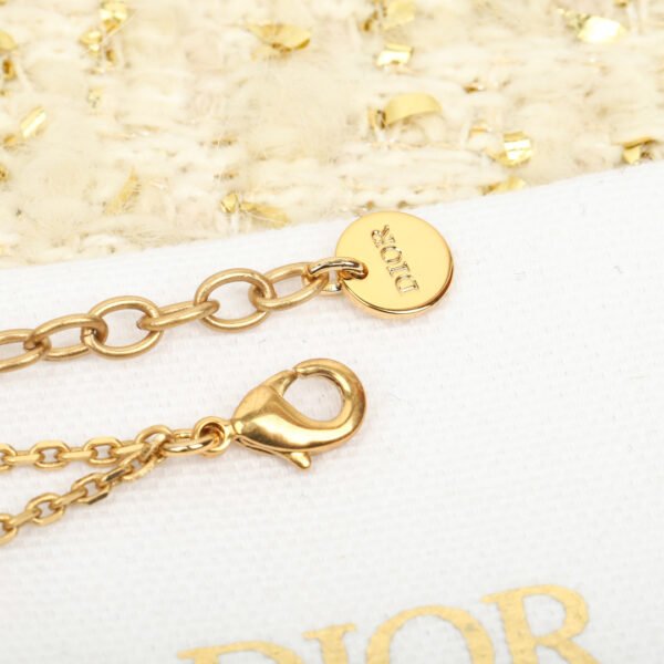 Dior - Image 7