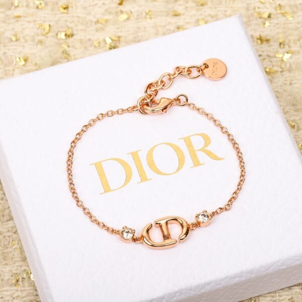 Dior - Image 7