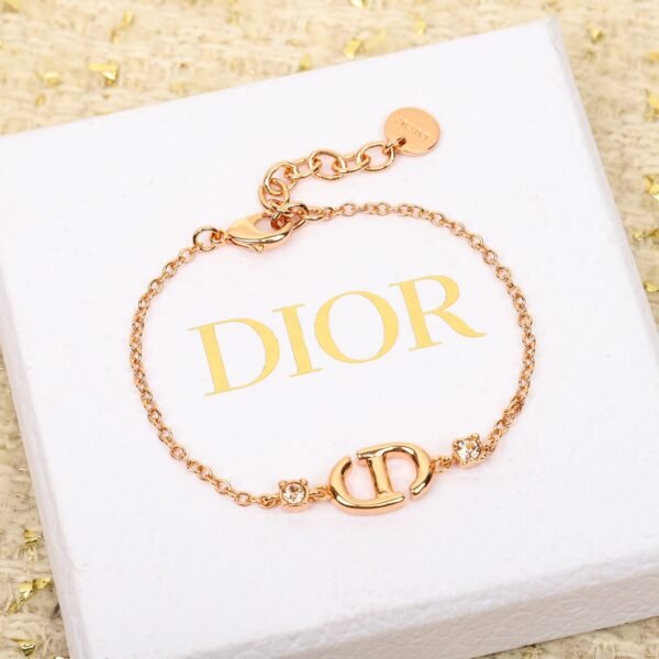 Dior - Image 7