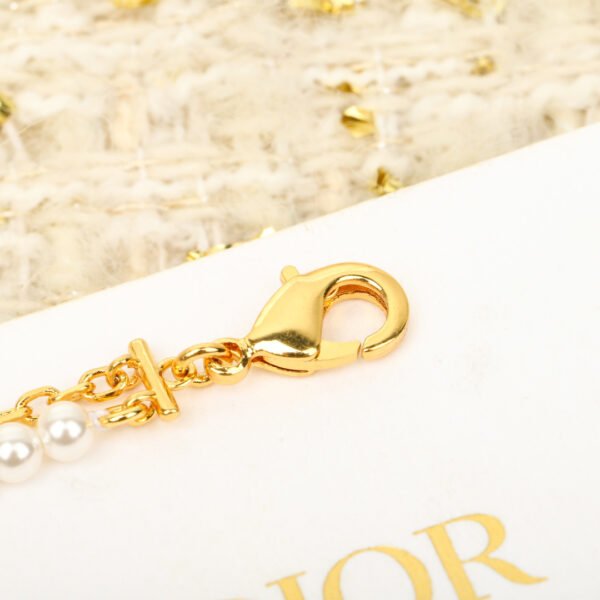 Dior - Image 7