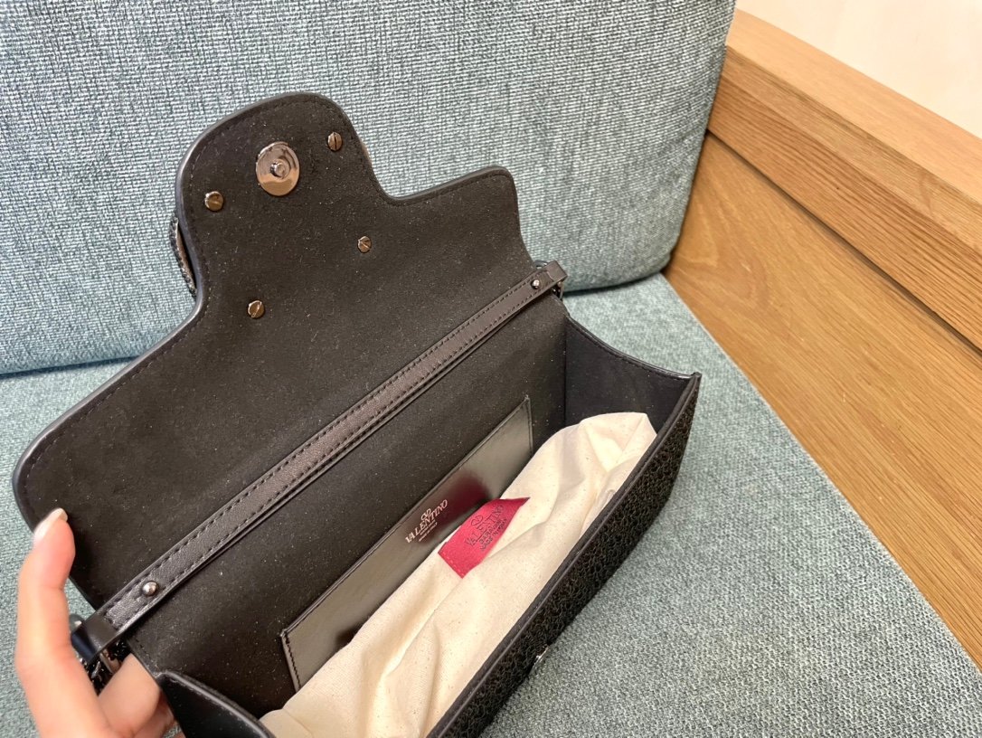 Valentino Bag - Image 7