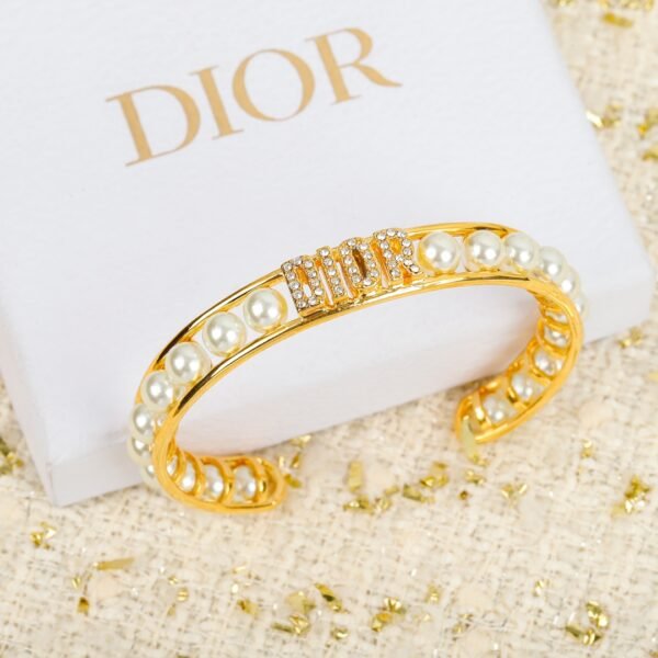 Dior - Image 7