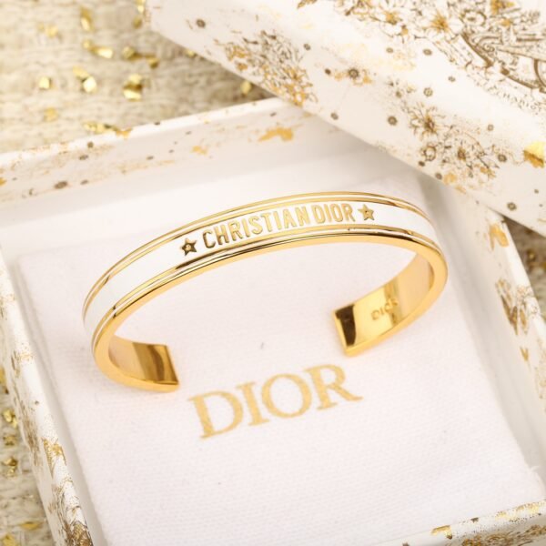 Dior - Image 7
