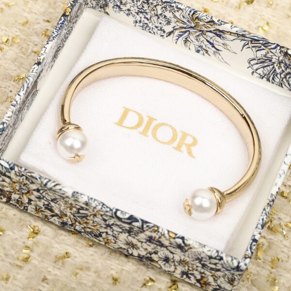Dior - Image 7
