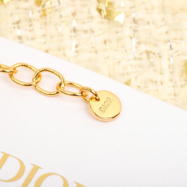 Dior - Image 7