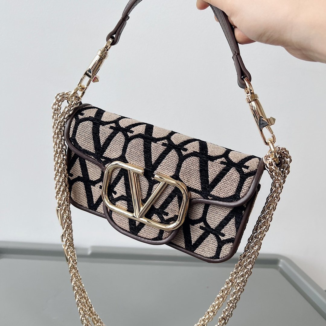 Valentino Bag - Image 7