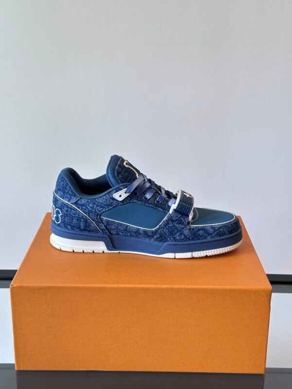 LV MAN - Image 7