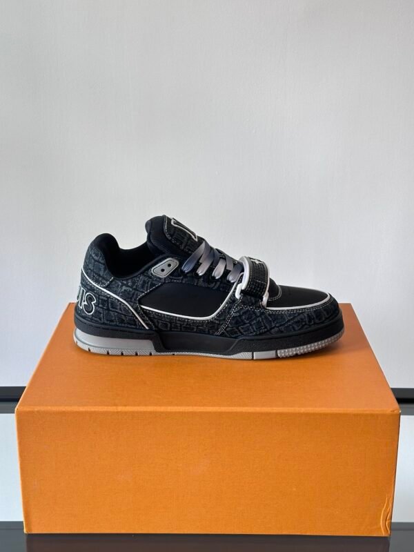 LV MAN - Image 5