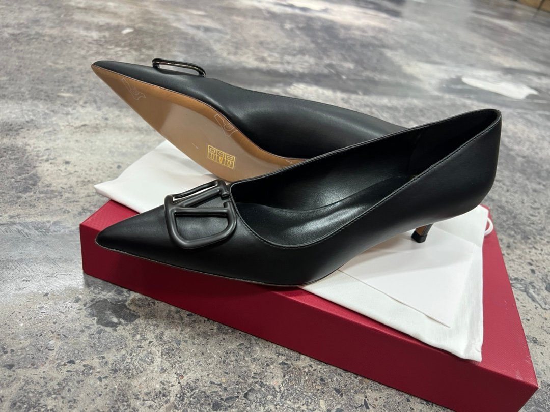 Valentino women - Image 2