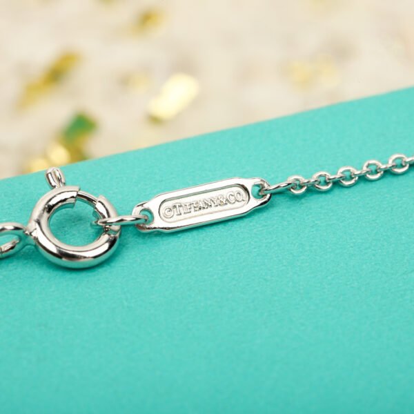 TIFFANY - Image 7