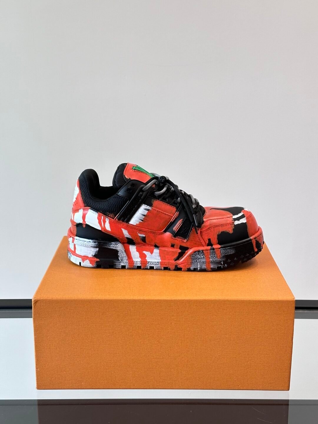 LV MAN - Image 7
