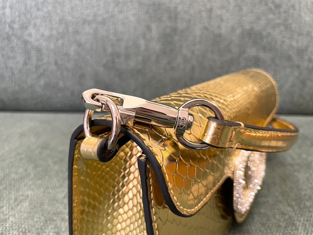 Valentino Bag - Image 7