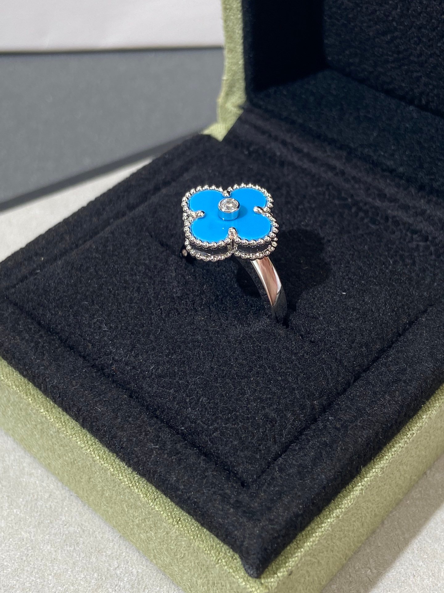 Van Cleef & Arpels - Image 7