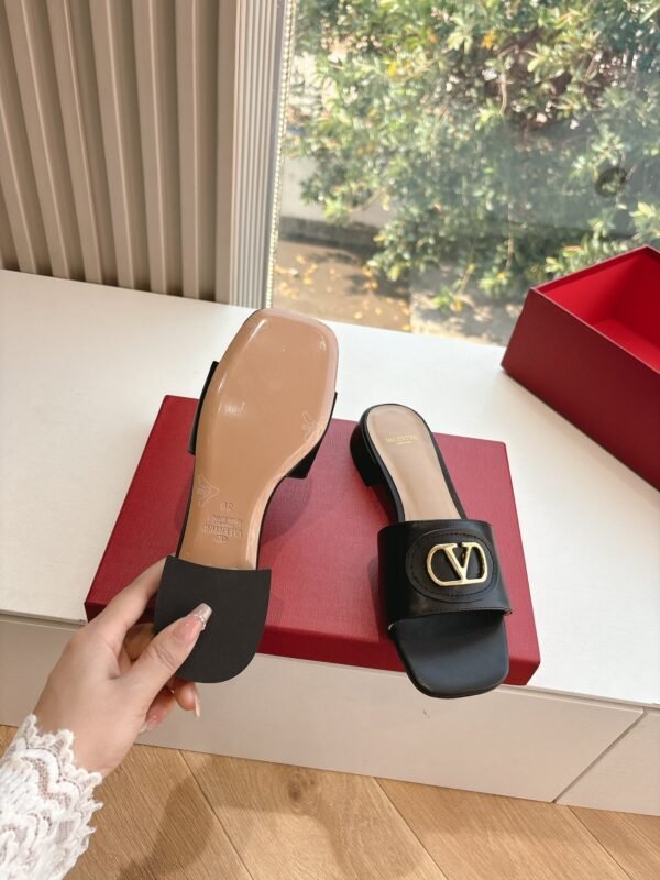 Valentino women - Image 2