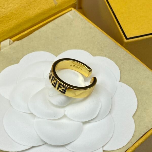 FENDI - Image 7