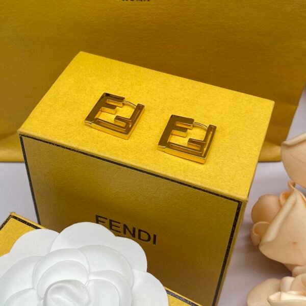 FENDI - Image 7