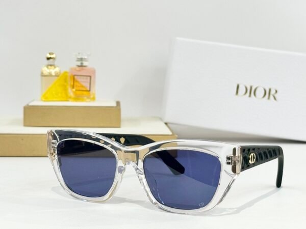 Dior - Image 7