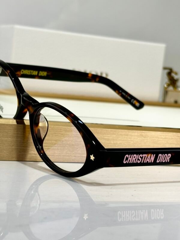 Dior - Image 7