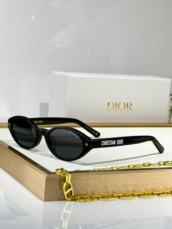 Dior - Image 7