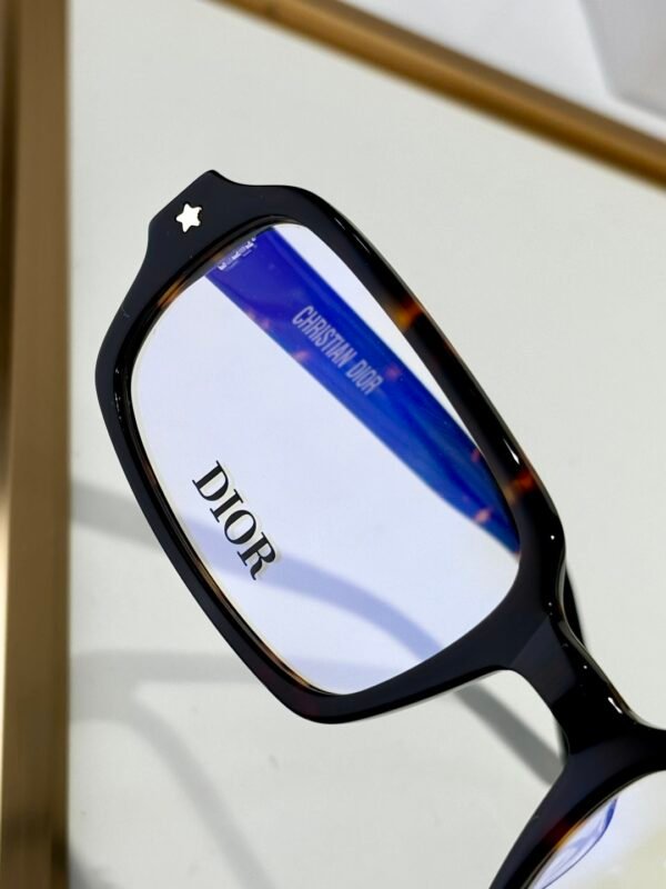 Dior - Image 7