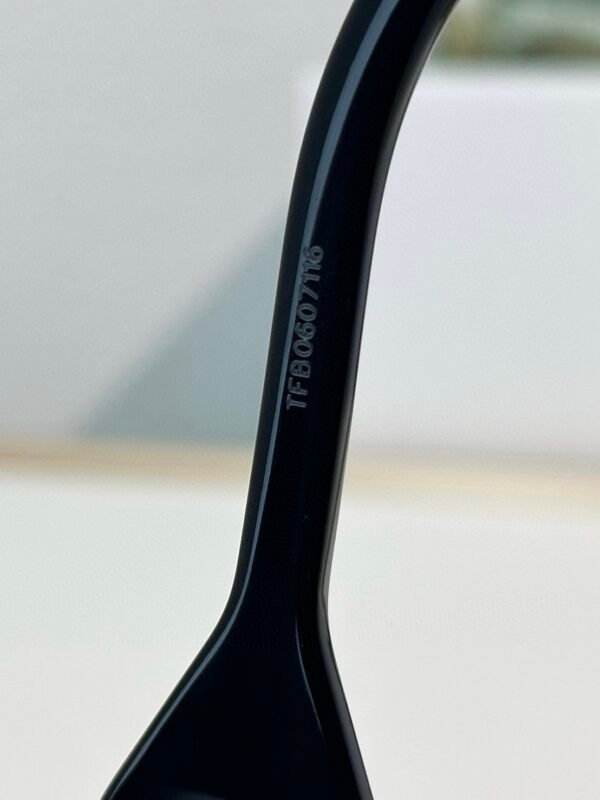 Dior - Image 7