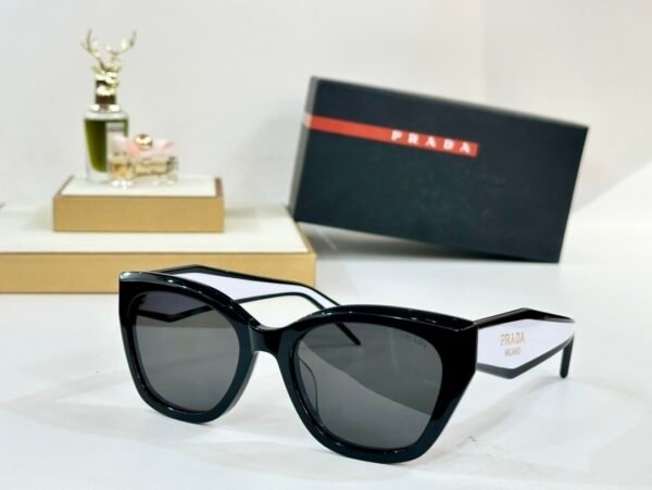 PRADA - Image 7