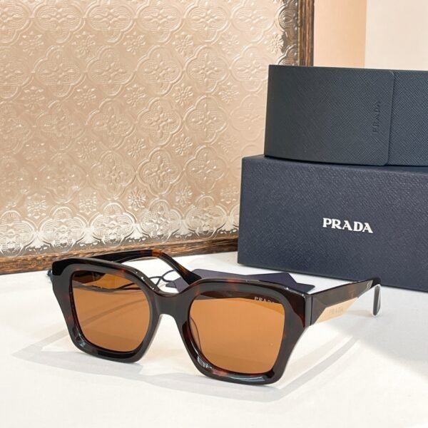 PRADA - Image 7