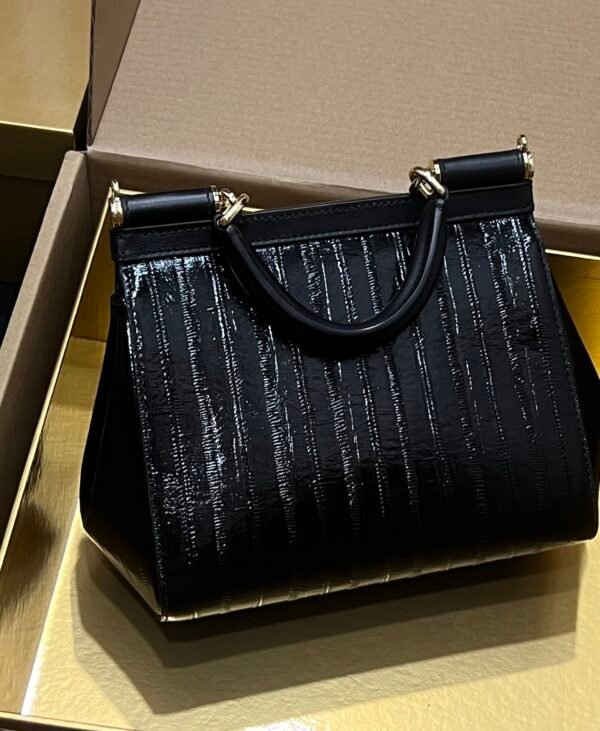 PRADA - Image 7