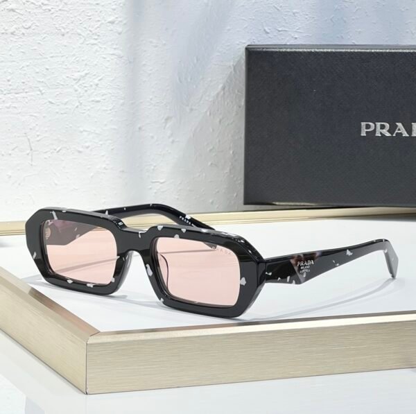 PRADA - Image 7
