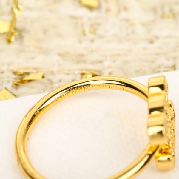 Celine - Image 7