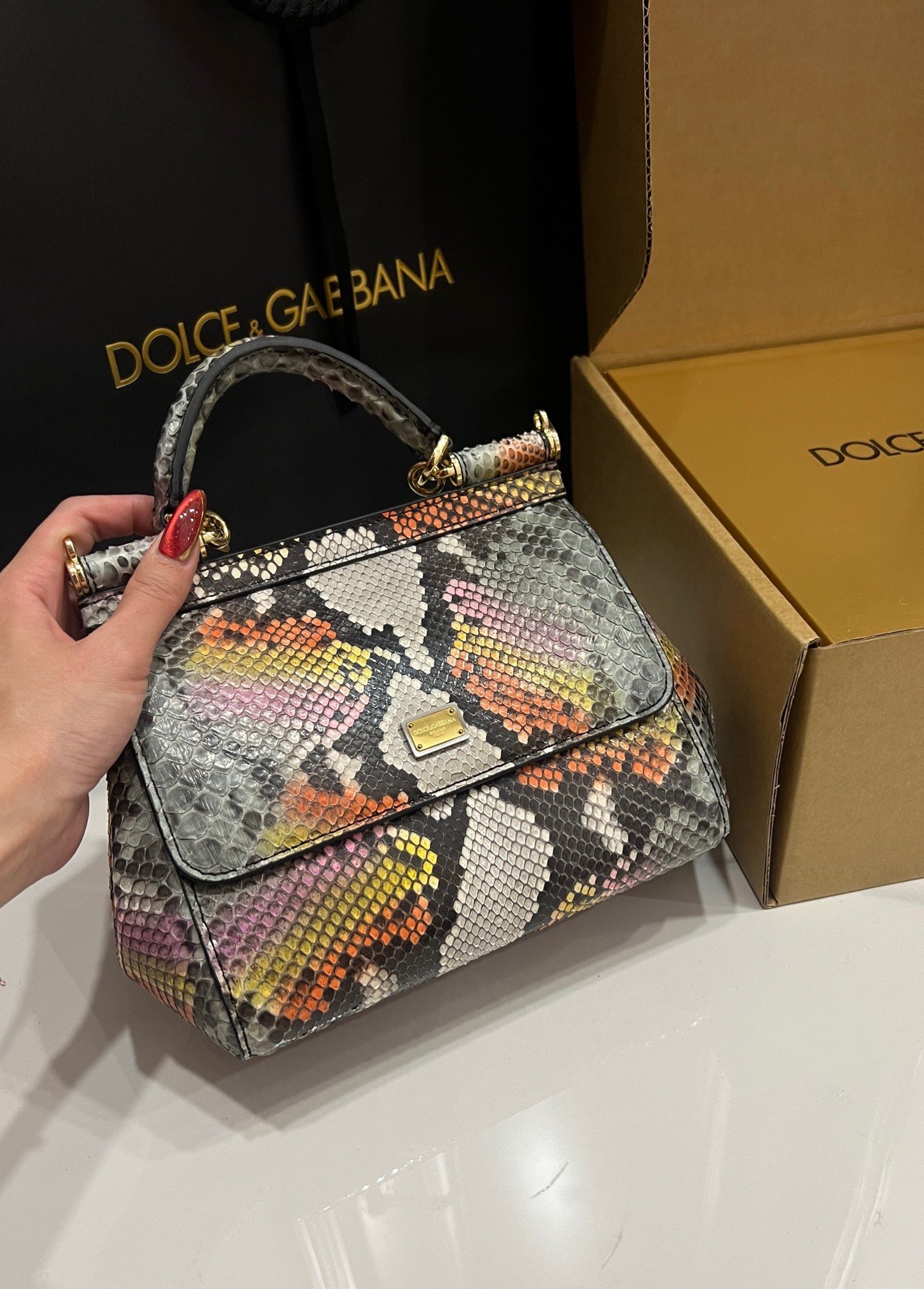 Dolce & Gabba - Image 2