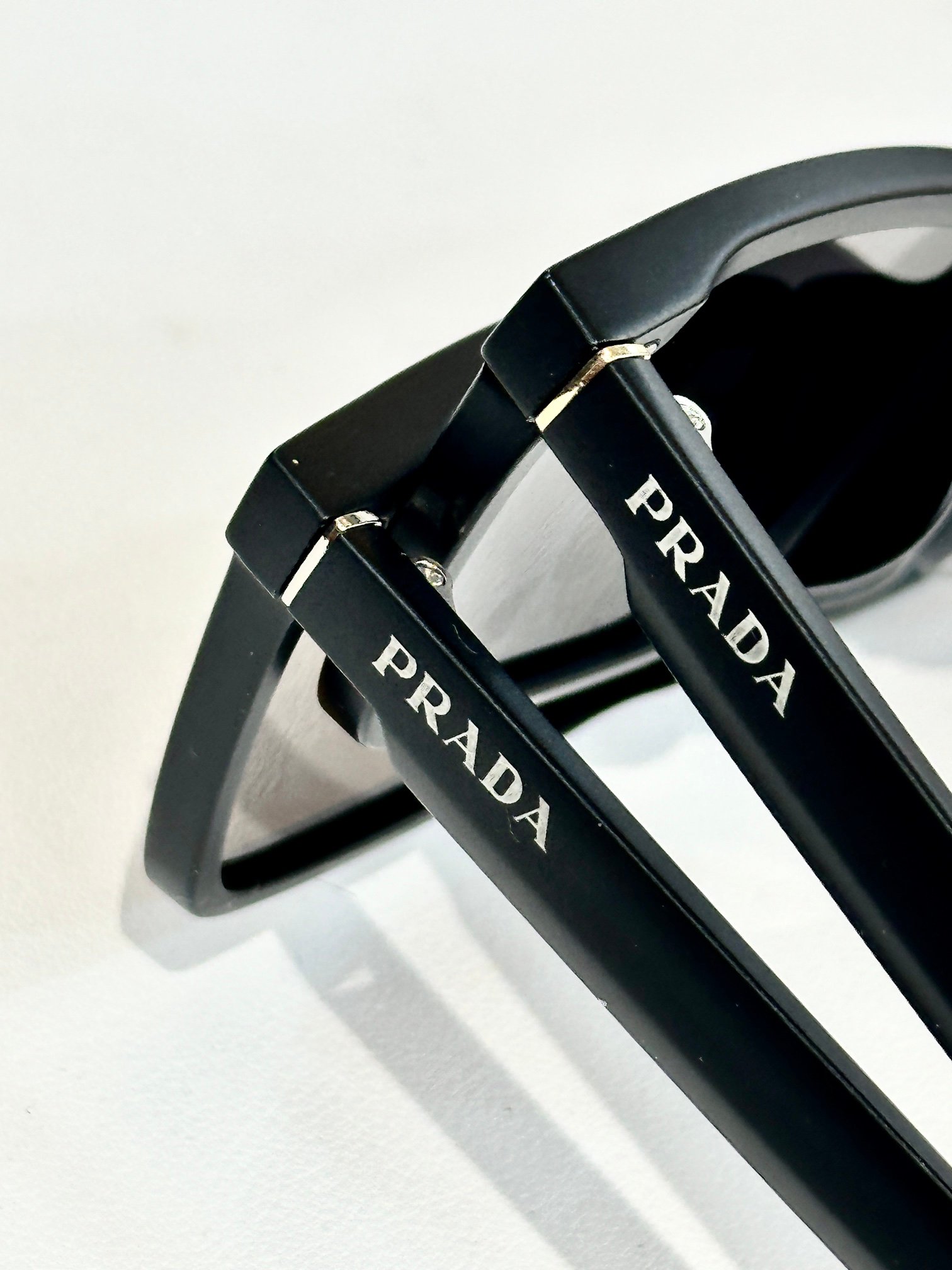 PRADA - Image 7