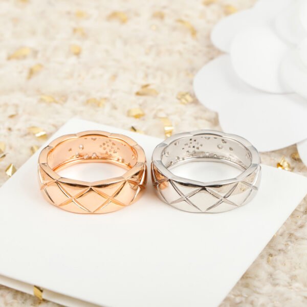 Chanel - Image 5