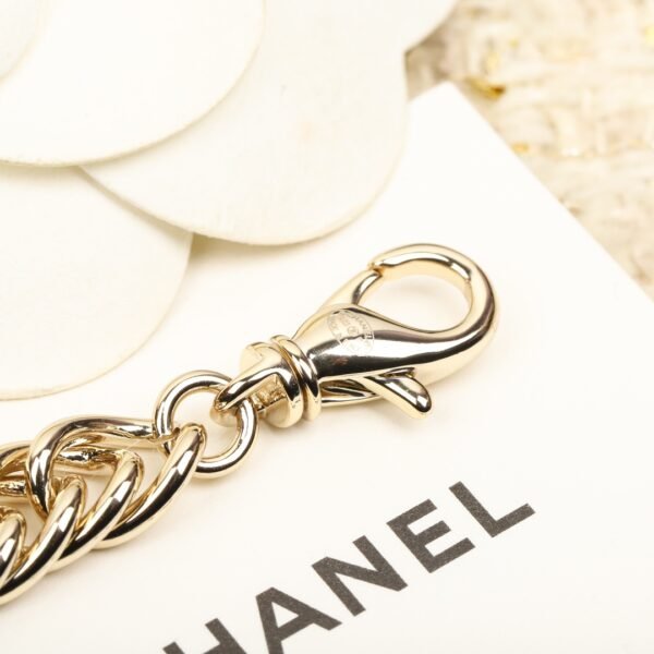 Chanel - Image 7