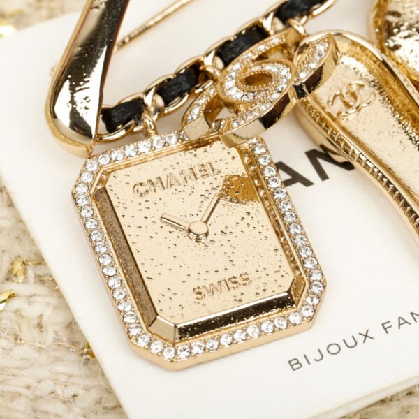 Chanel - Image 7