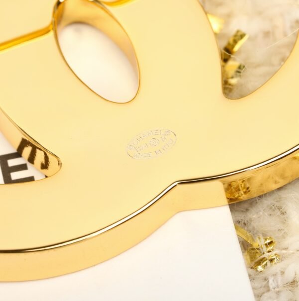 Chanel - Image 7