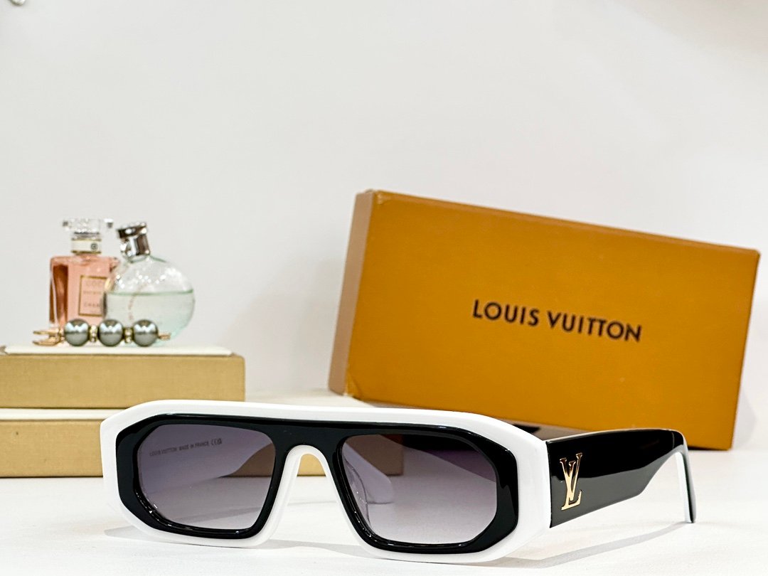 LV - Image 6