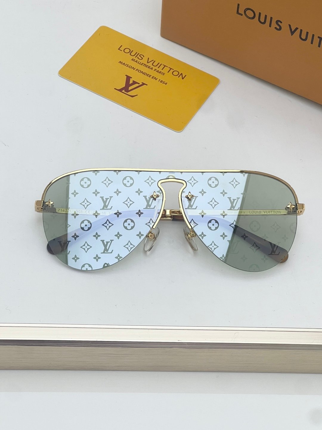 LV - Image 7