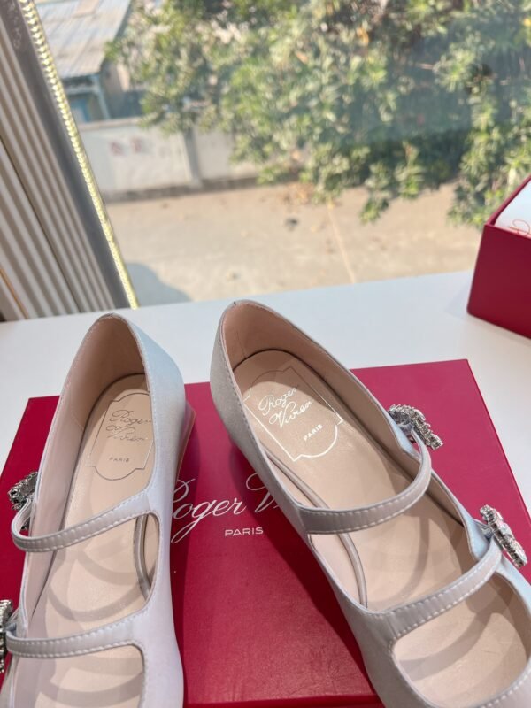Roger Vivier - Image 3