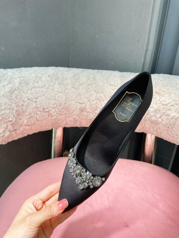 Roger Vivier - Image 3