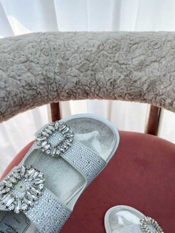 Roger Vivier - Image 3