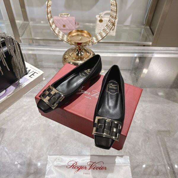 Roger Vivier - Image 3