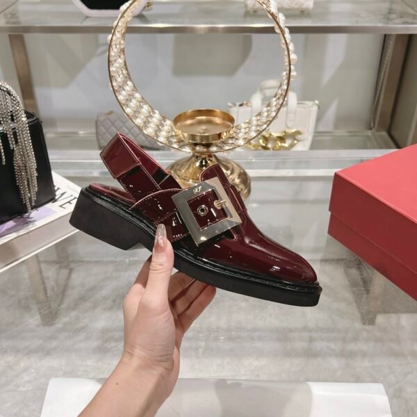 Roger Vivier - Image 6