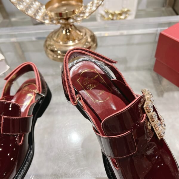 Roger Vivier - Image 7